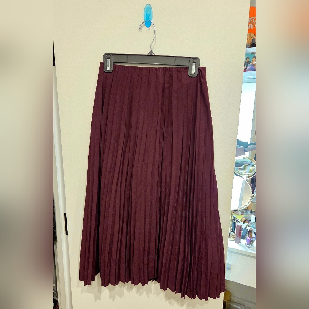 Uniqlo Deep Burgundy A-Line Skirt